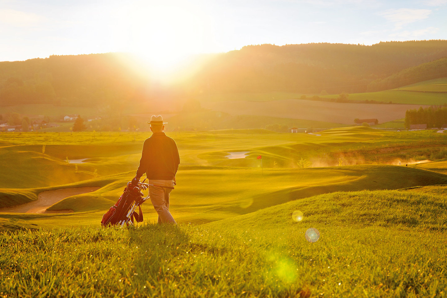 Sonnenaufgang auf Bahn 8