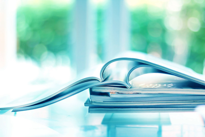 Broschüren und Kataloge