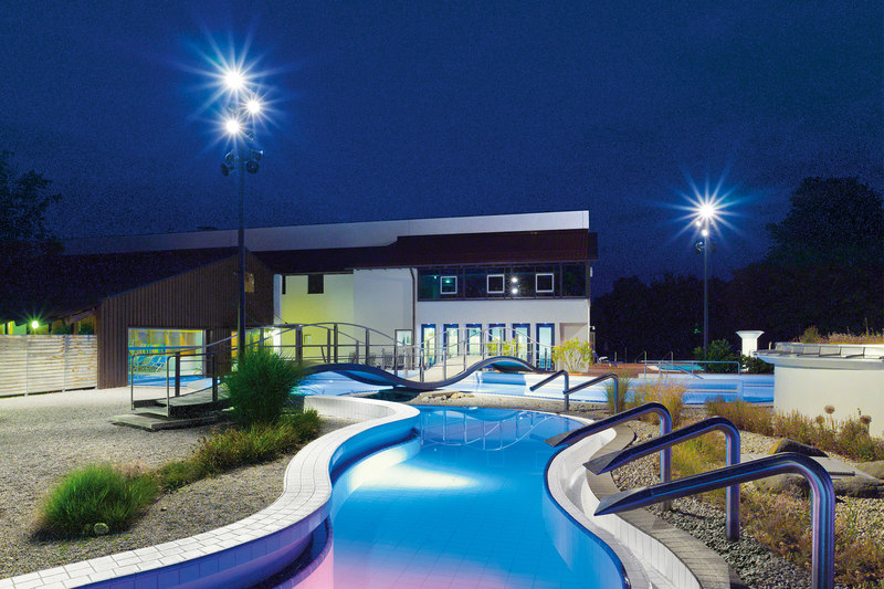 Termální říčka s teplotou 33 °C v termálním světě Vitarium